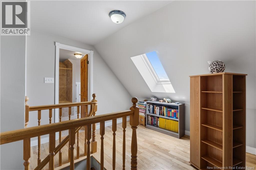 12 Thaddee Street - 25