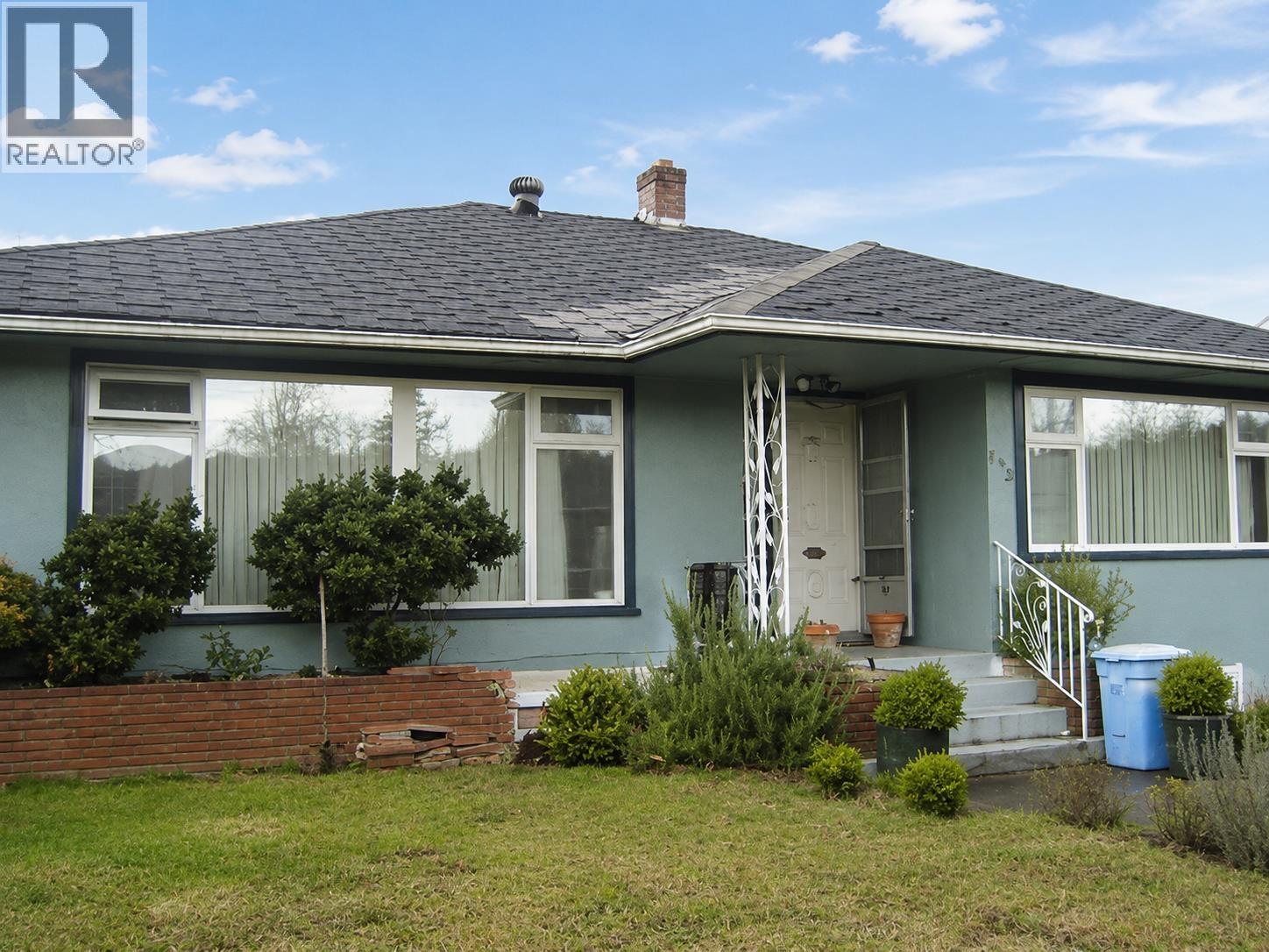 745 W 41ST AVENUE