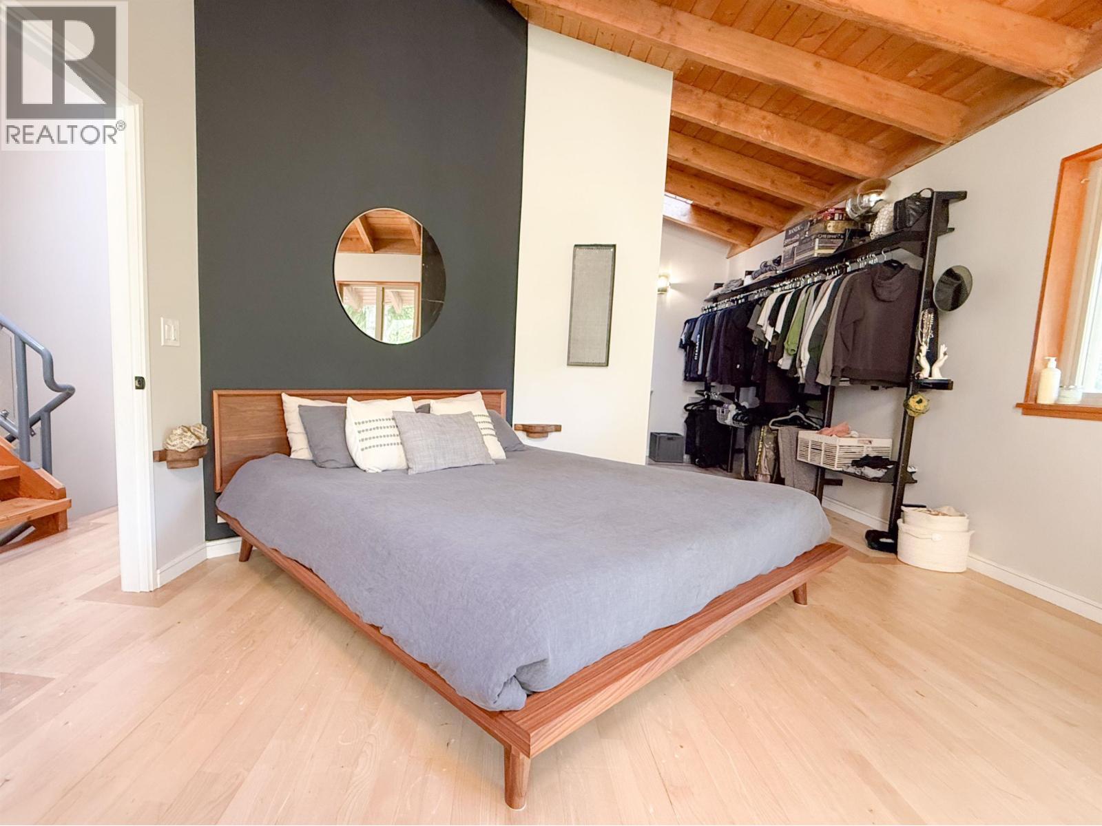 901 WINDJAMMER ROAD, Bowen Island