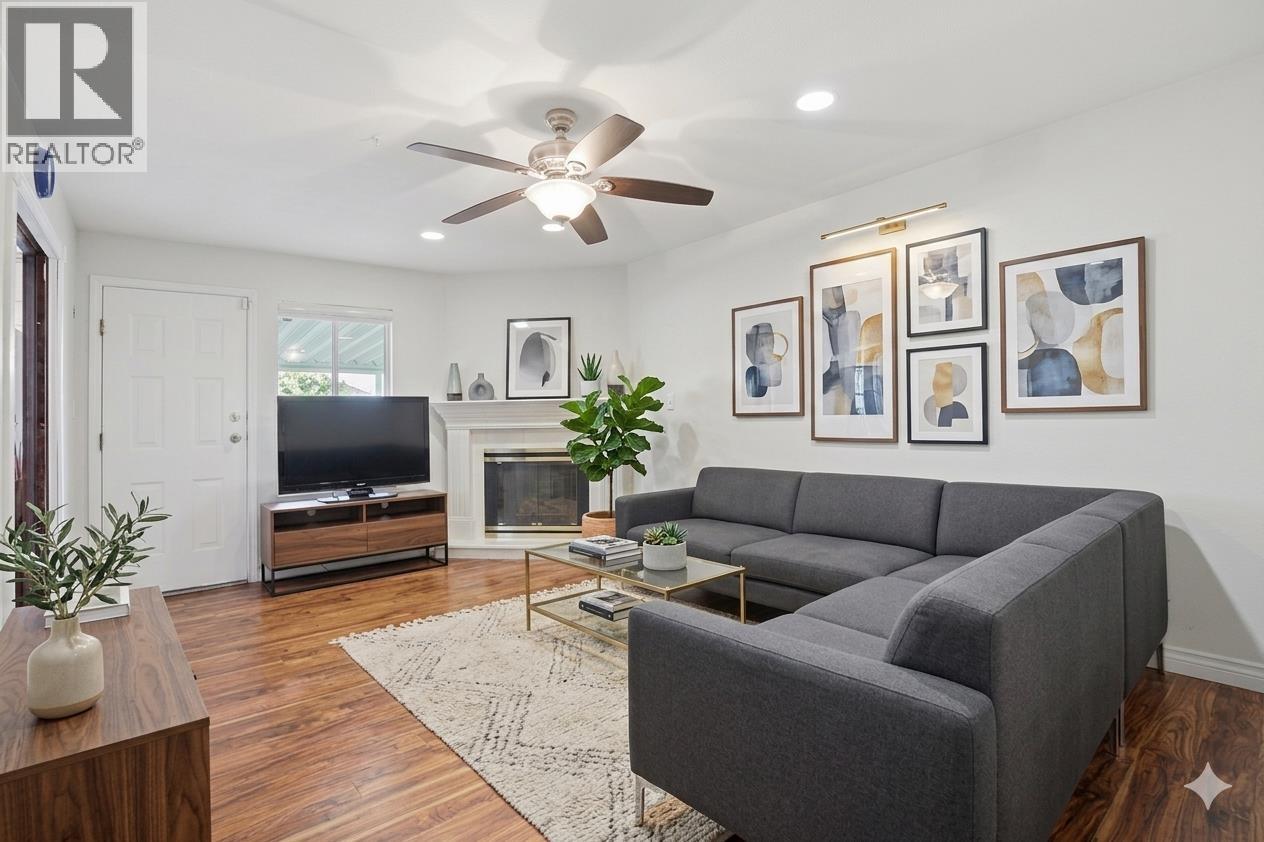 716 CRANE PLACE, New Westminster