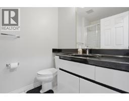 716 Crane Place, New Westminster, BC V3M6P5 Photo 13