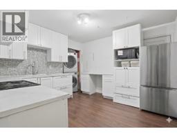 716 Crane Place, New Westminster, BC V3M6P5 Photo 16