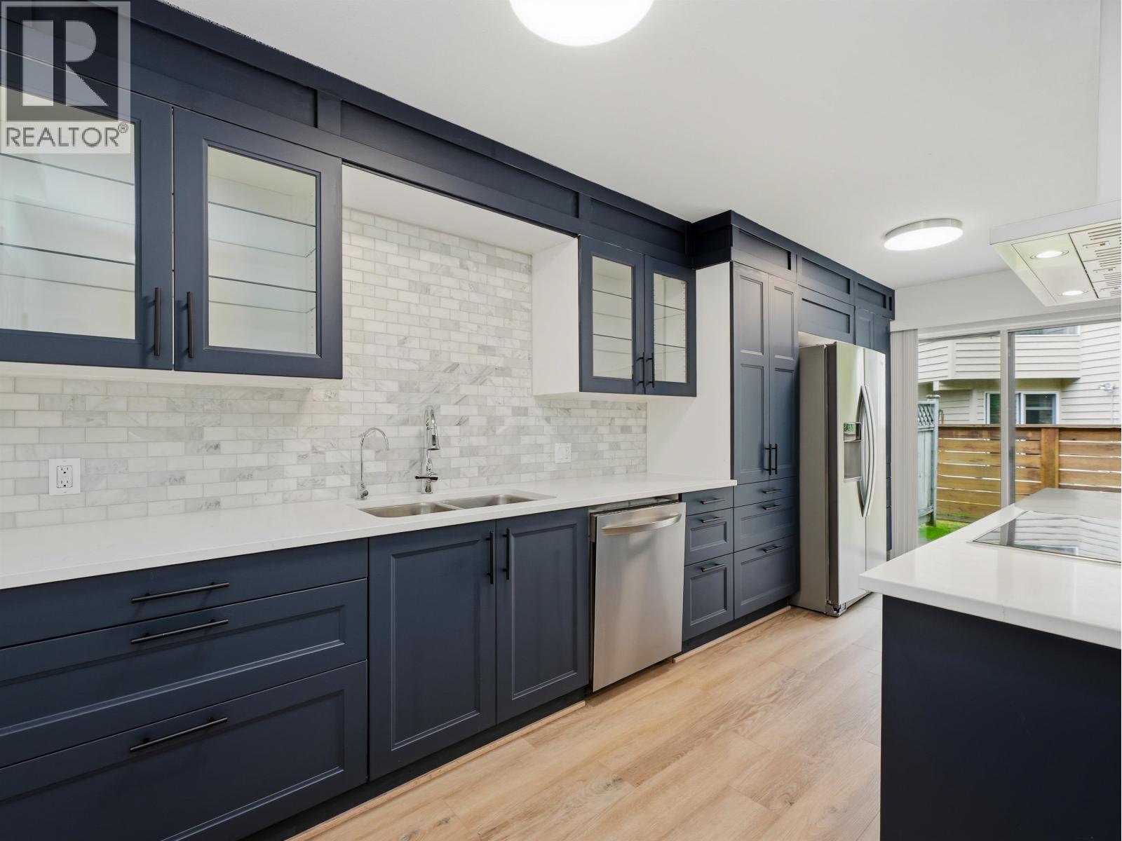 3 7691 MOFFATT ROAD, Richmond