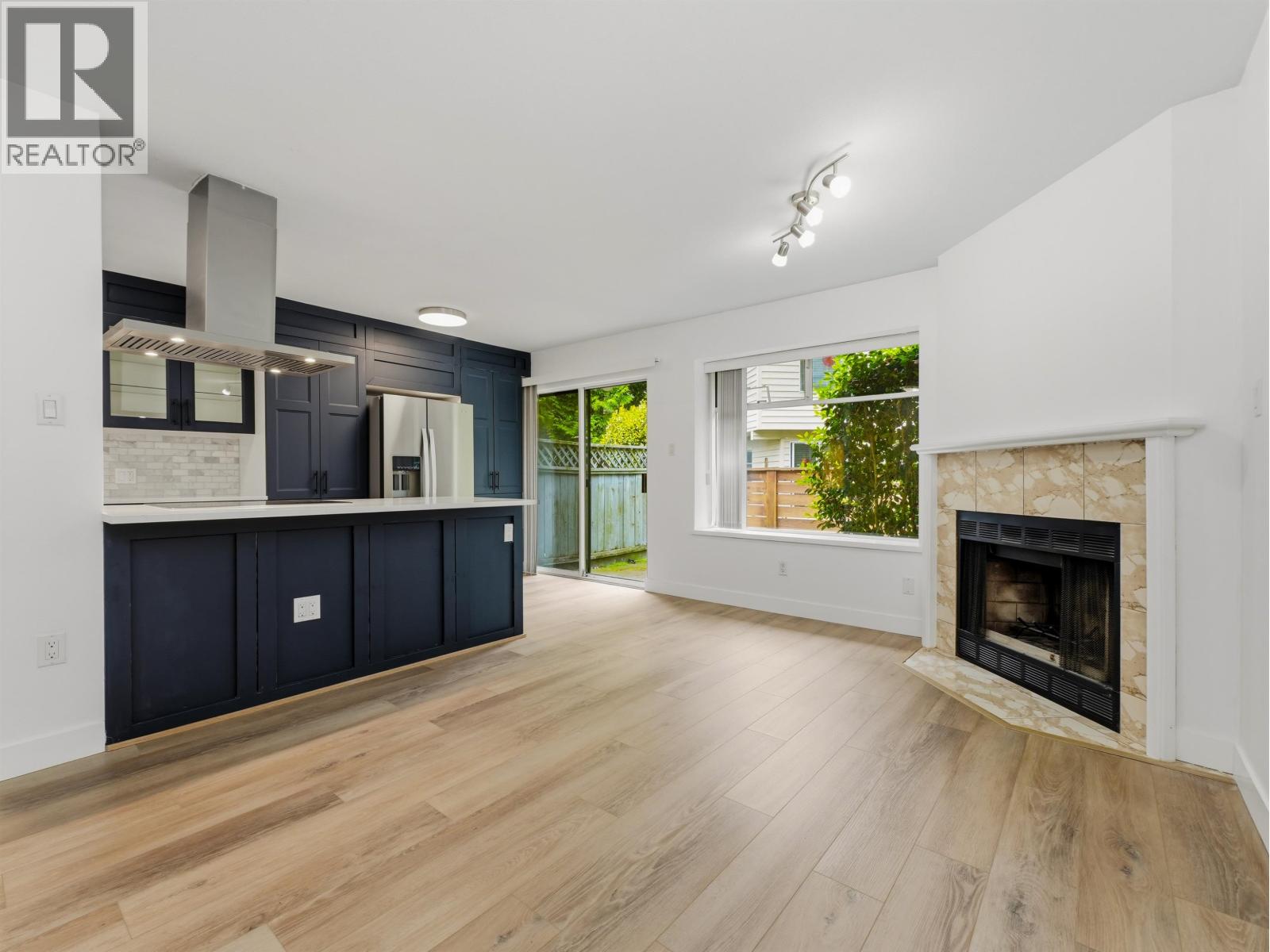 3 7691 MOFFATT ROAD, Richmond