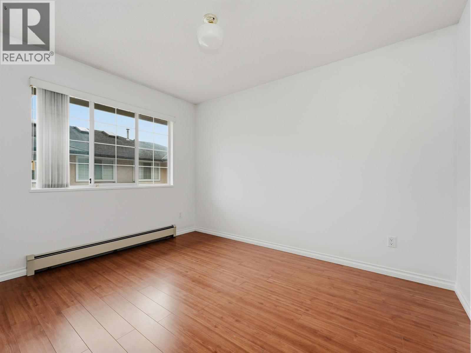 3 7691 MOFFATT ROAD, Richmond