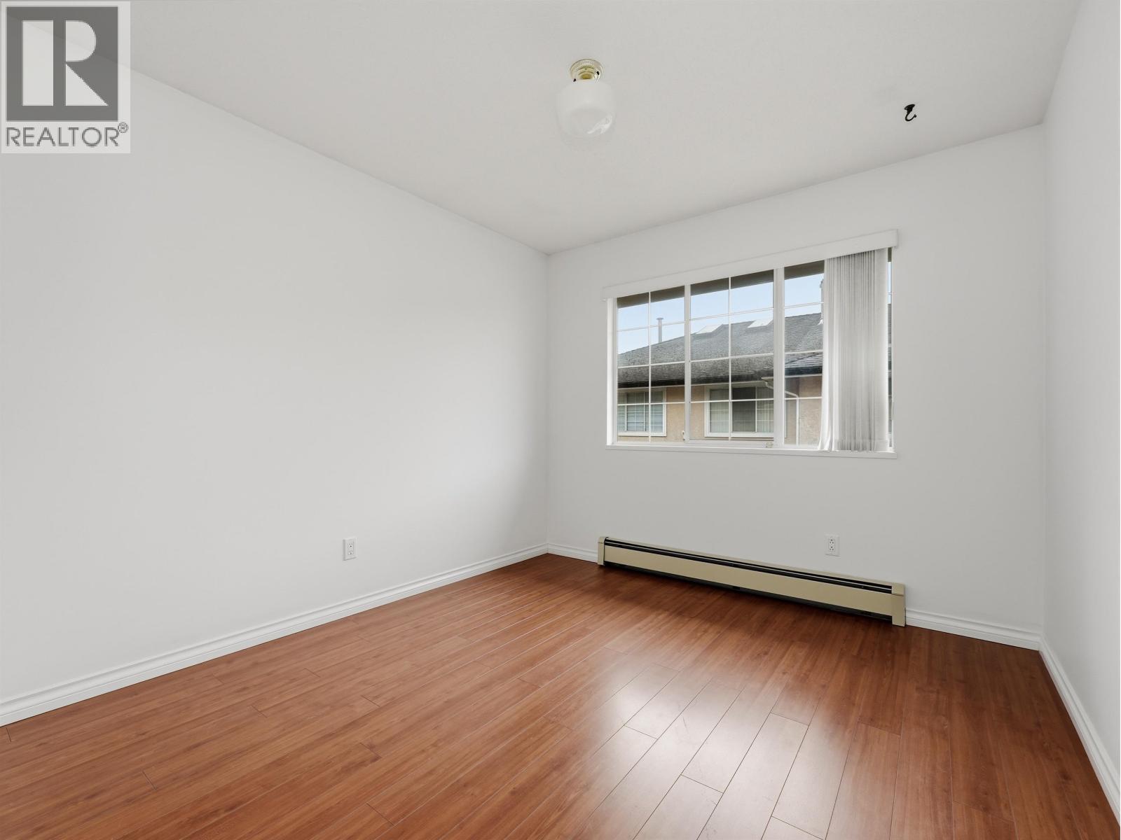 3 7691 MOFFATT ROAD, Richmond