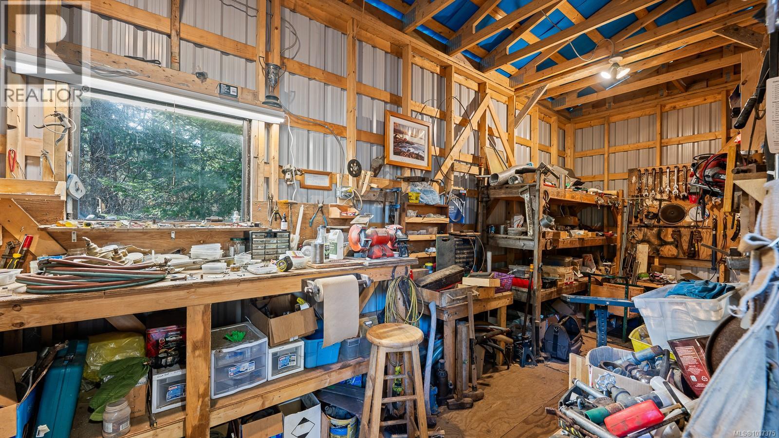 2187 May Rd - 35