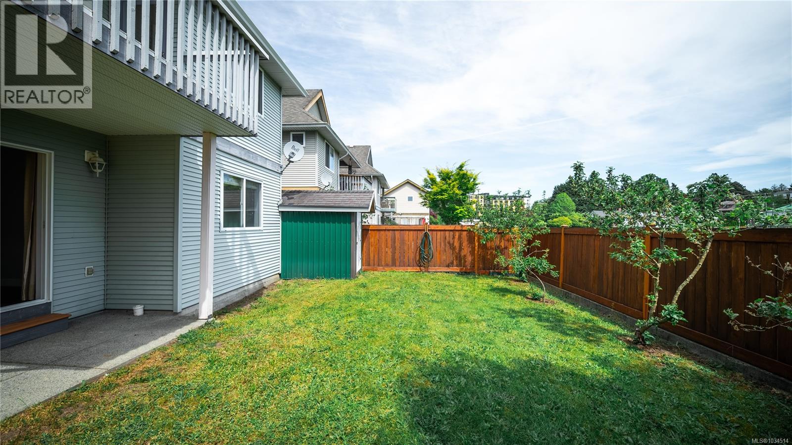 #5 921 Colville Rd - 38