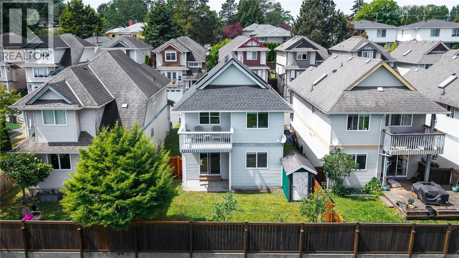#5 921 Colville Rd - 45