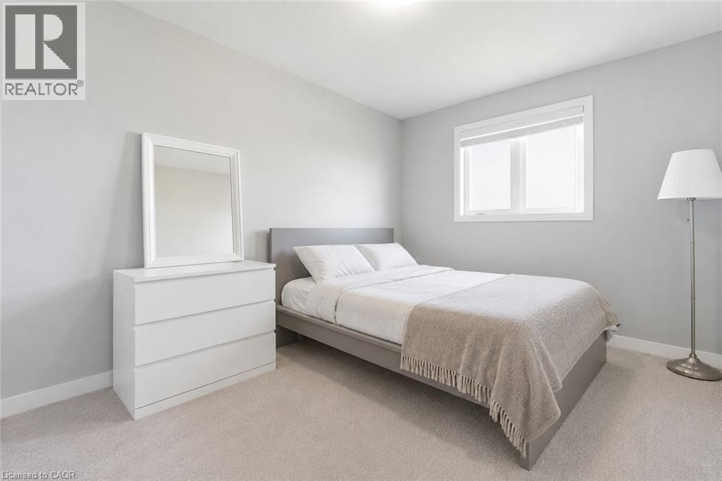 104 LAGUNA VILLAGE Crescent, Hamilton, Ontario, L0R1P0 — Photo 5