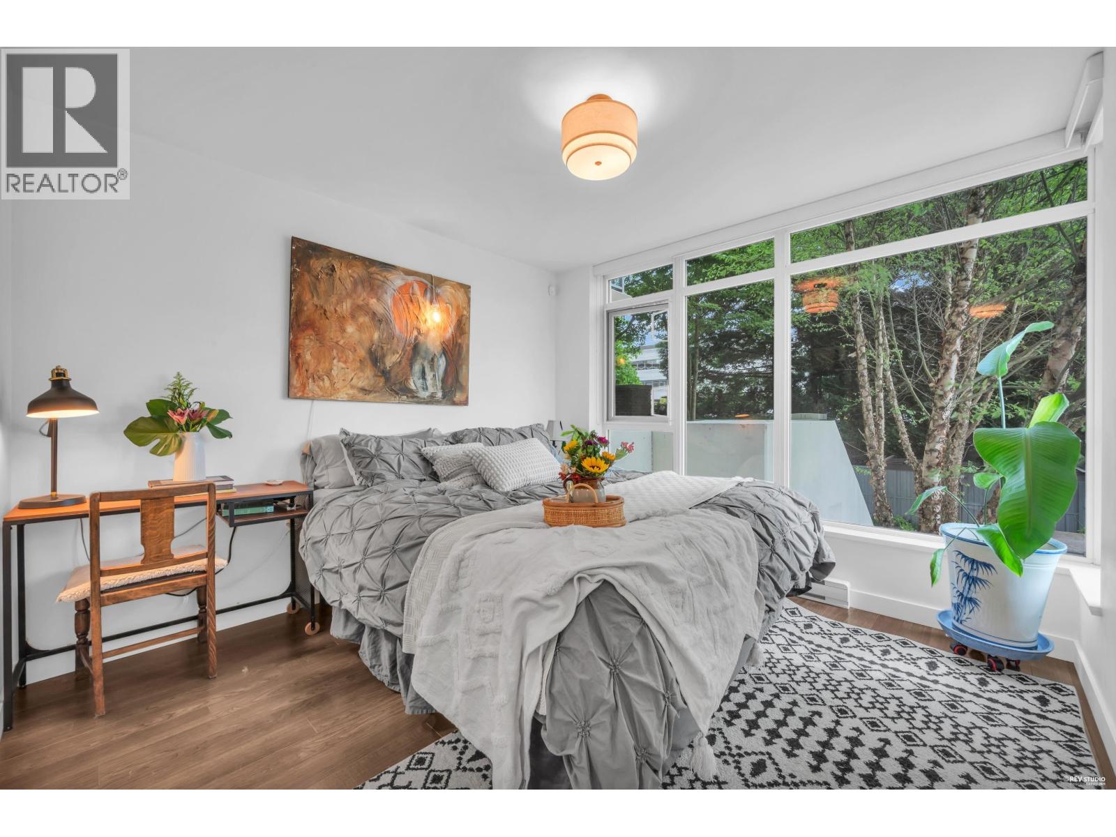201 608 BELMONT STREET, New Westminster
