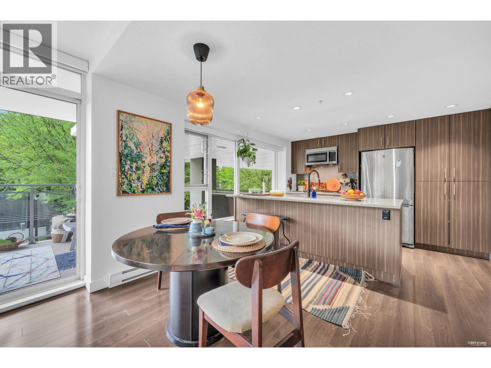 201 608 BELMONT STREET, New Westminster