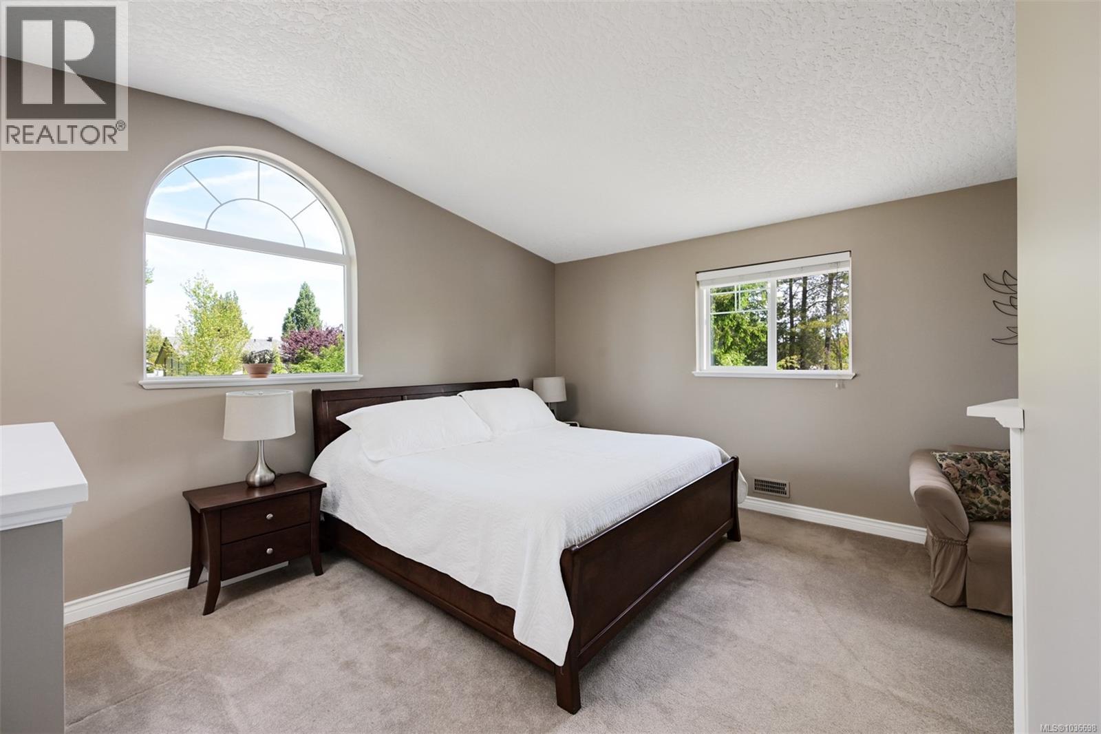 1718 Garnet Rd - 7