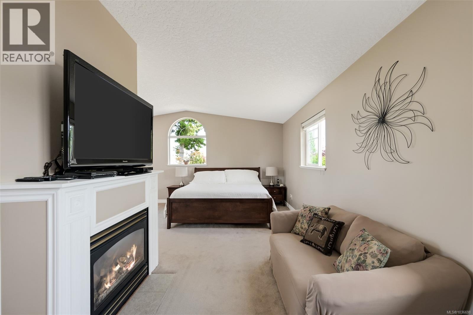 1718 Garnet Rd - 24