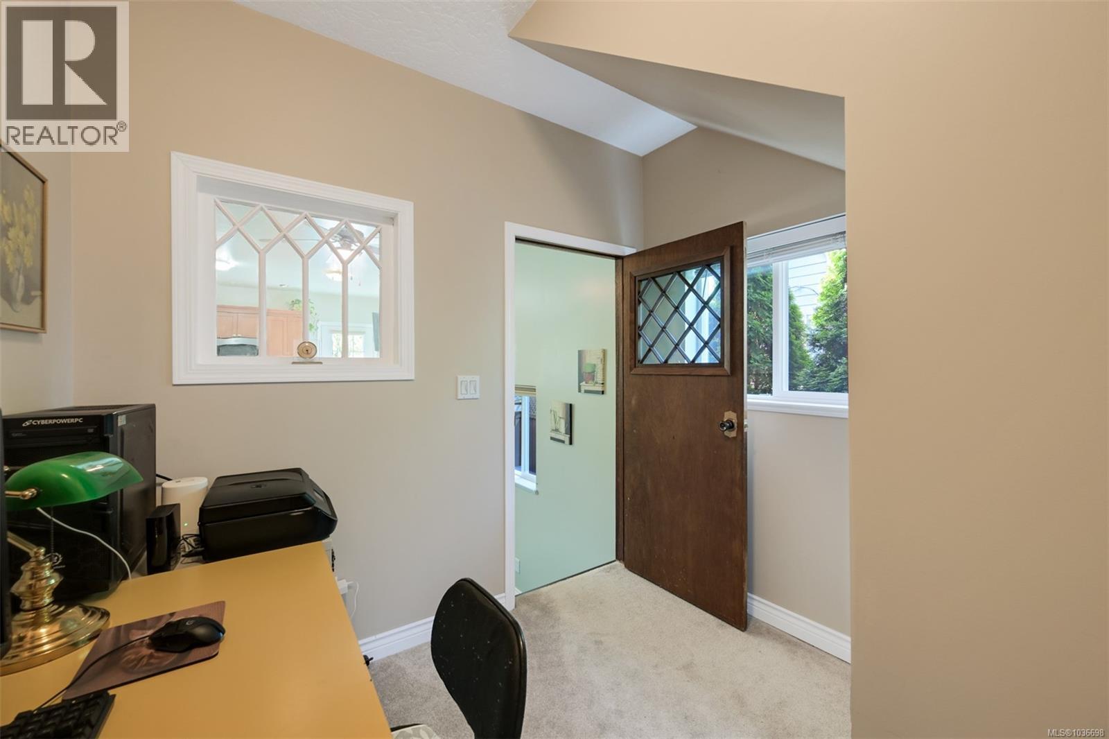1718 Garnet Rd - 40