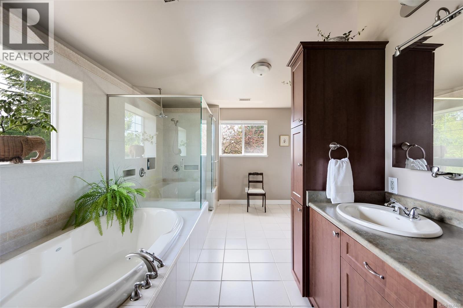 1718 Garnet Rd - 31