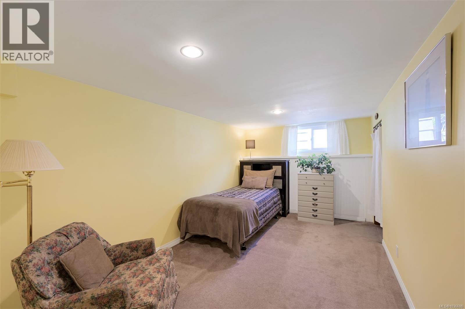 1718 Garnet Rd - 46