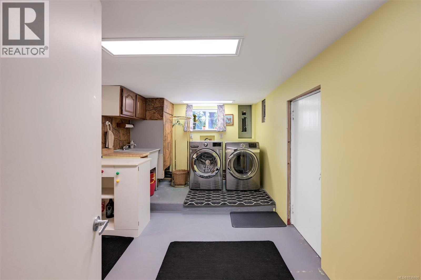 1718 Garnet Rd - 48