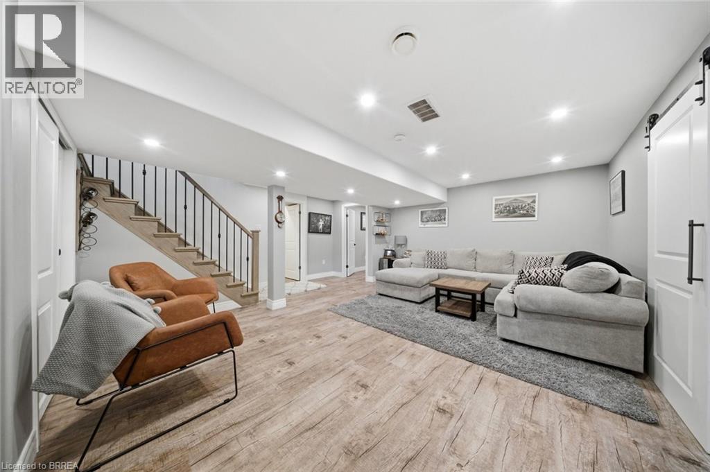 5 BEEMER Street - 27