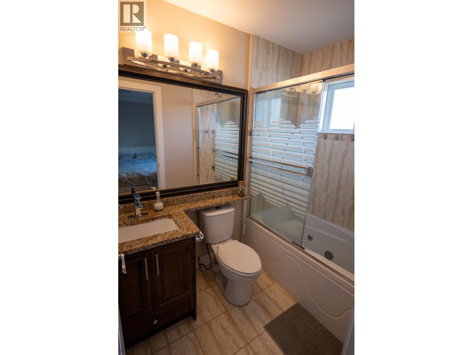 6982 BURNS COURT, Burnaby