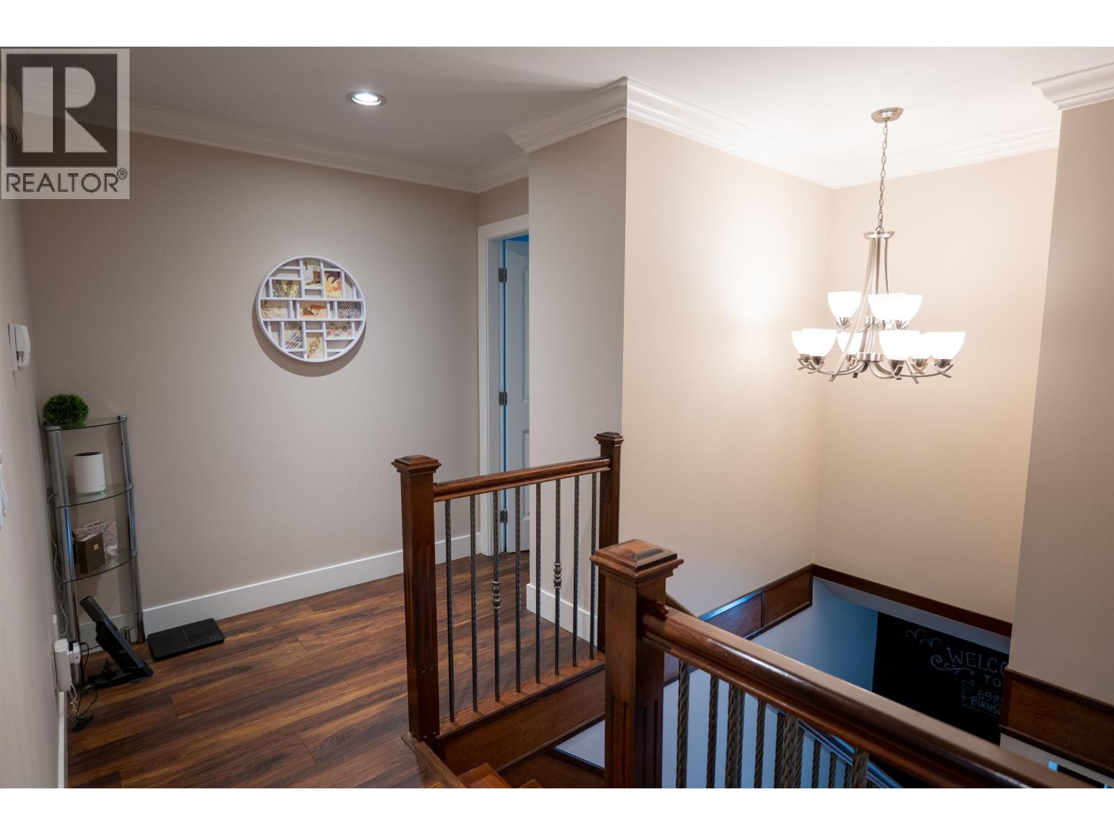 6982 BURNS COURT, Burnaby