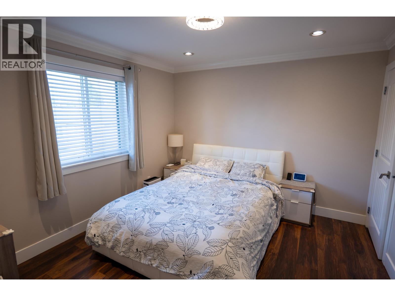 6982 BURNS COURT, Burnaby