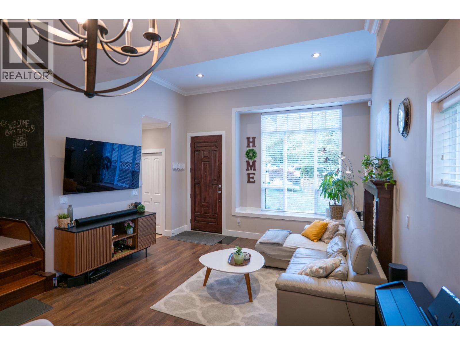 6982 BURNS COURT — main photo