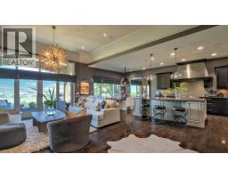 1749 Capistrano Drive, Kelowna, BC V1V2Z3 Photo 35
