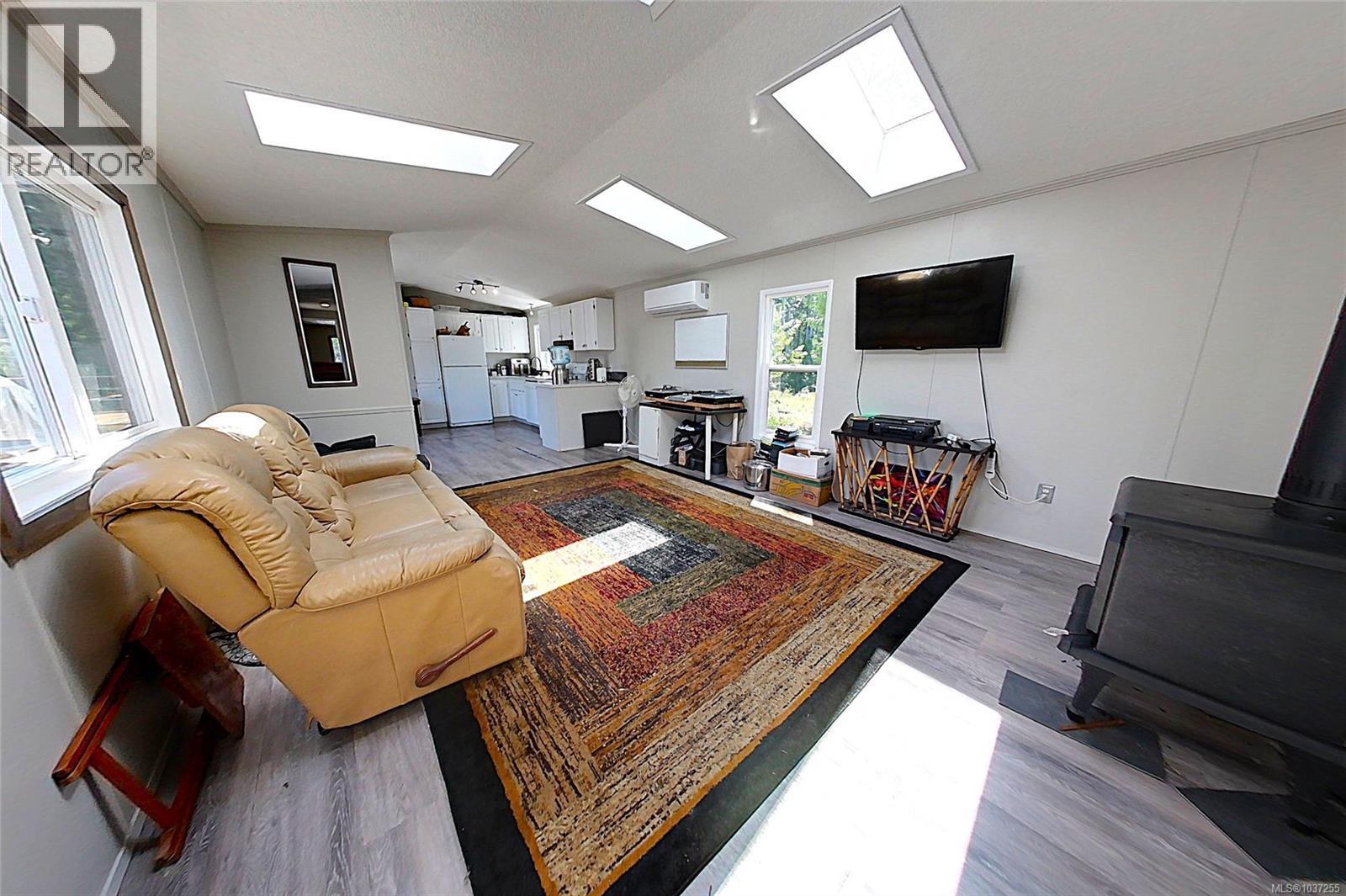516 Berg Rd - Image 3