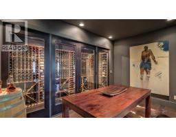1749 Capistrano Drive, Kelowna, BC V1V2Z3 Photo 38