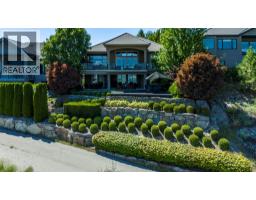 1749 Capistrano Drive, Kelowna, BC V1V2Z3 Photo 58