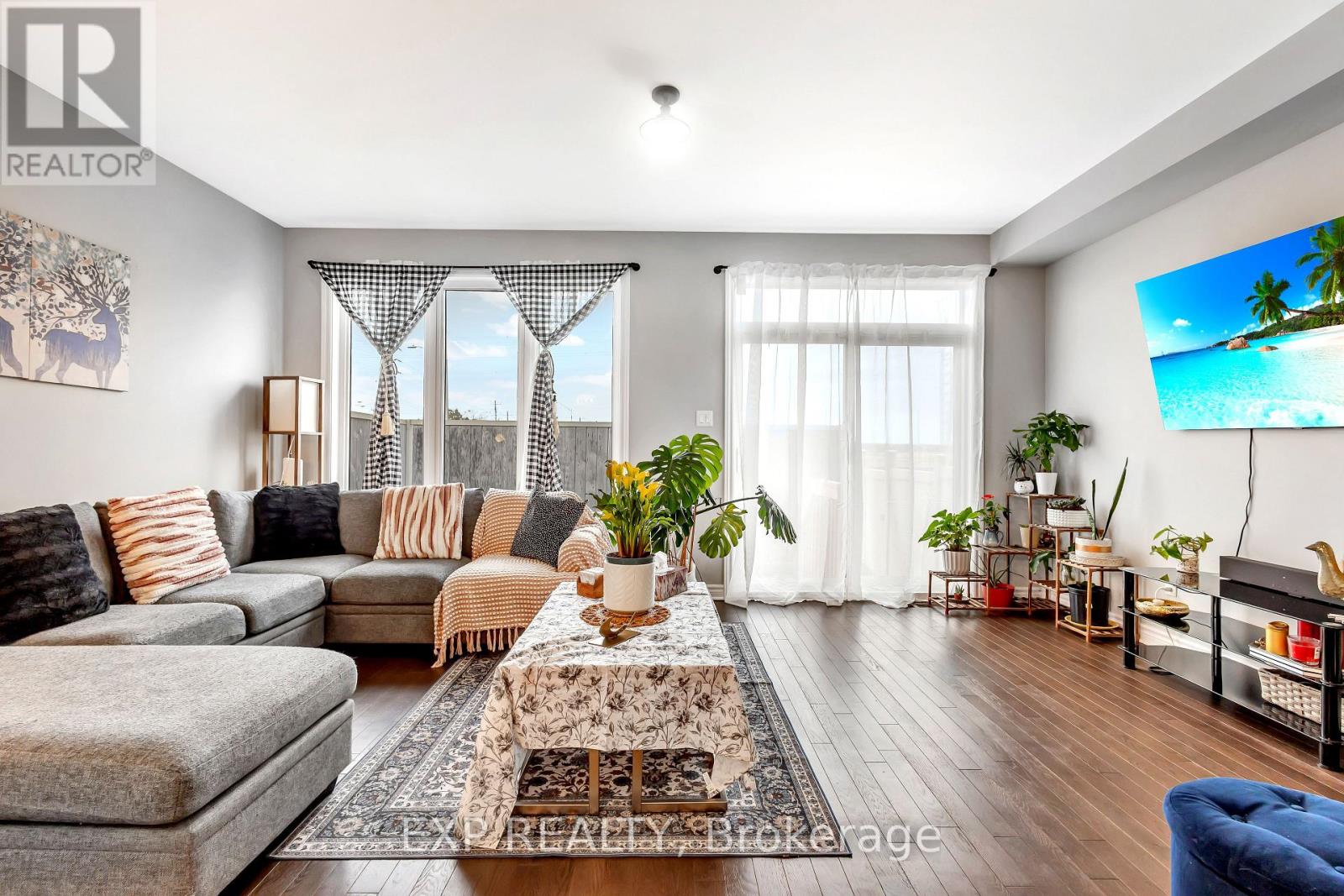 180 JARDINIERE STREET - 15