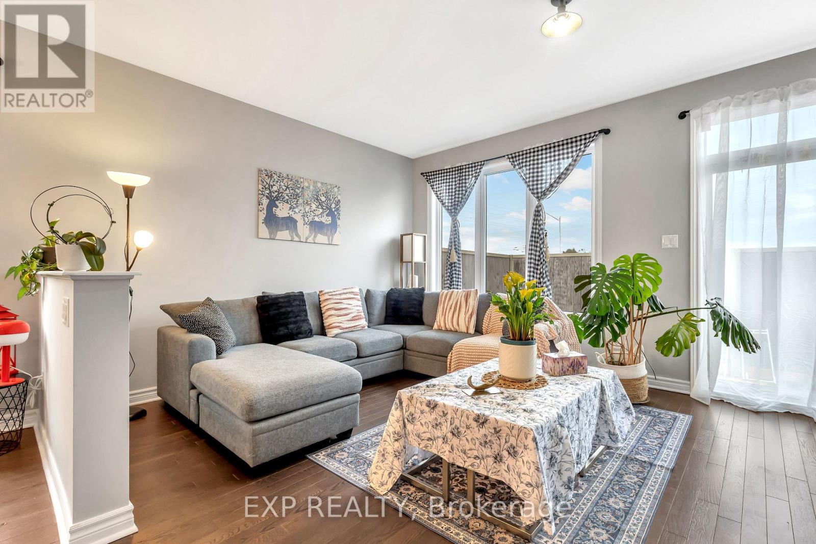 180 JARDINIERE STREET - 16