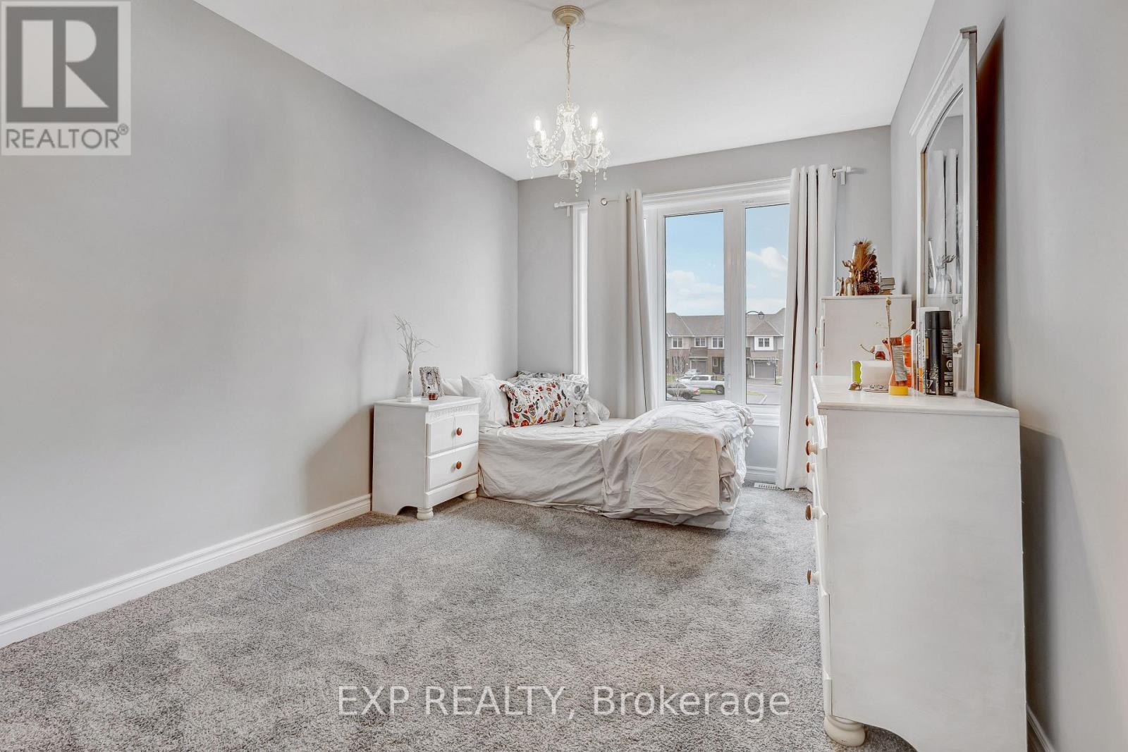180 JARDINIERE STREET - 25