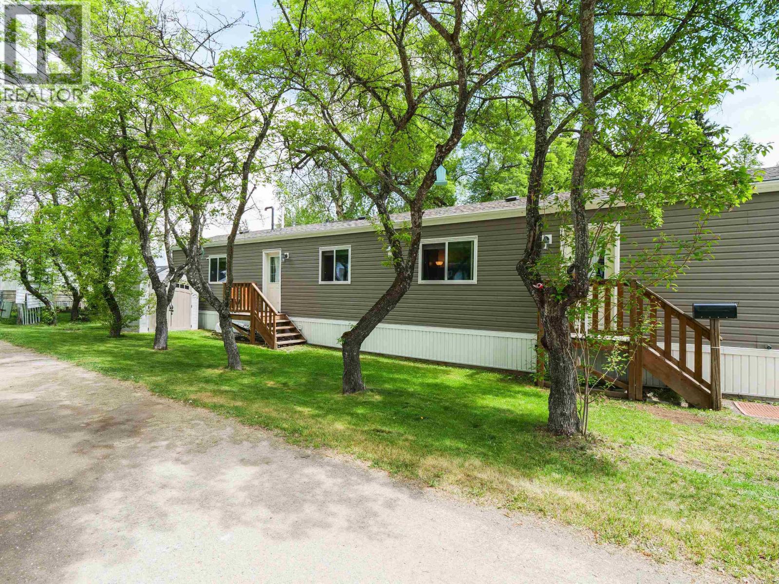 #7 654 NORTH FRASER DRIVE - 24