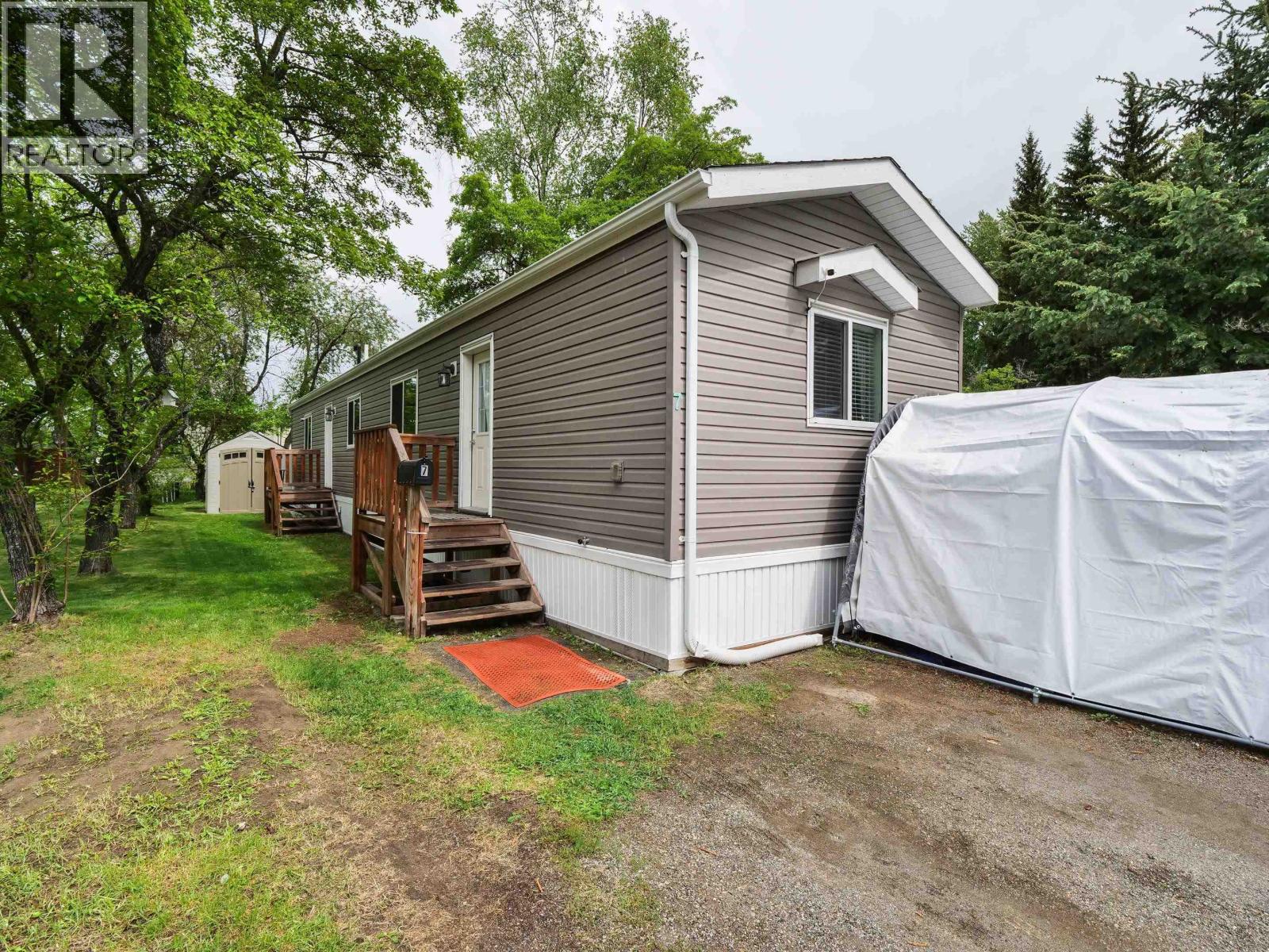 #7 654 NORTH FRASER DRIVE - 31