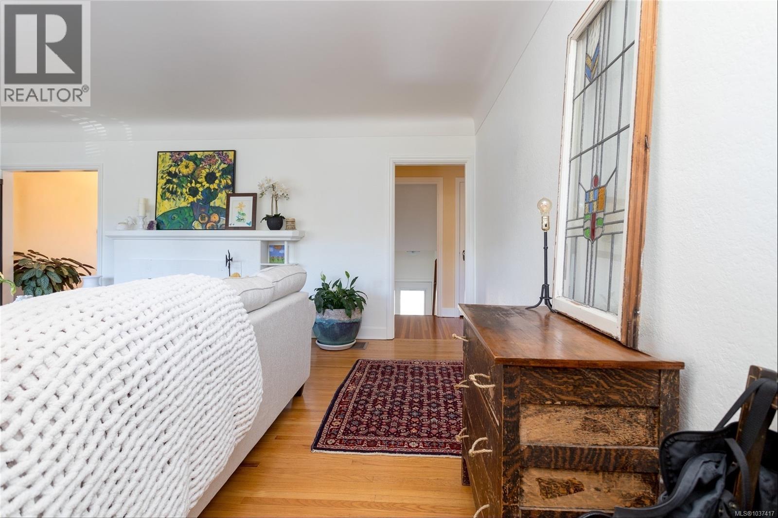 855 Linkleas Ave - Image 3