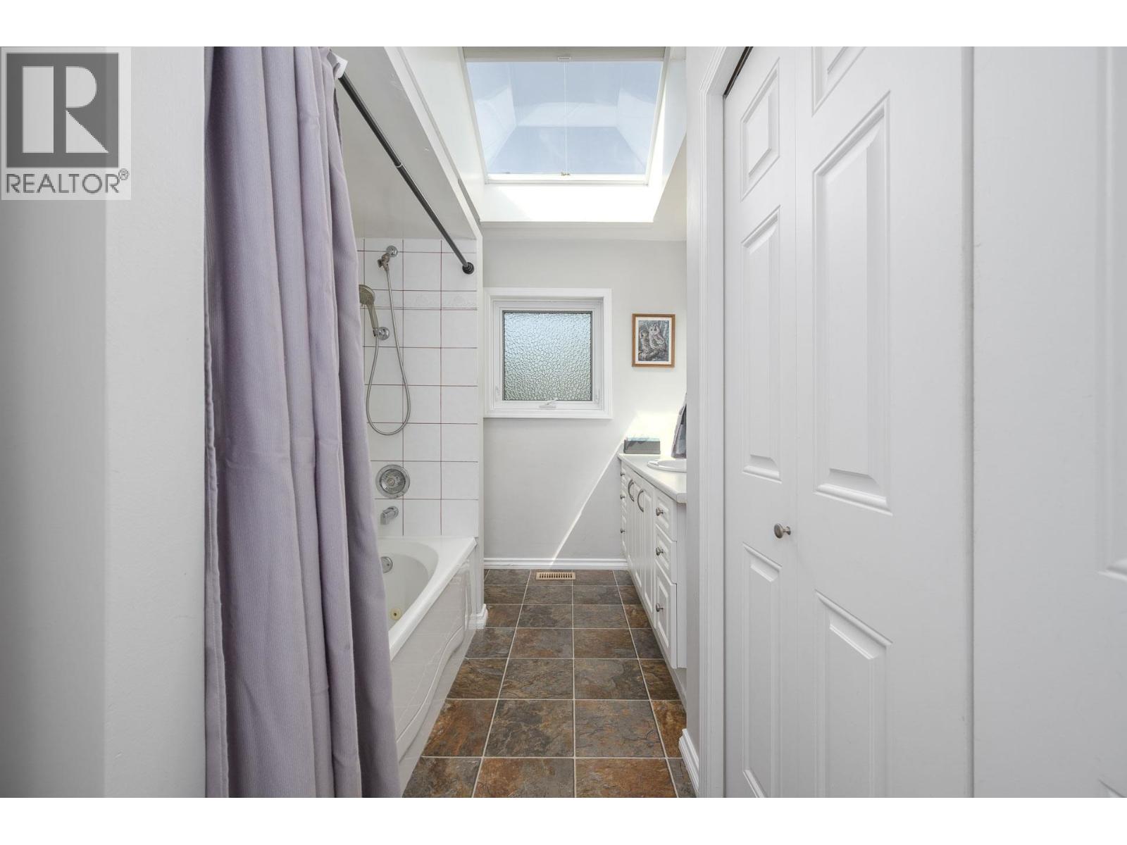 3 Bed, 2 Bath House for Sale in Delta – 957 56A STREET, Delta – MLS# R3125332 - Image 22