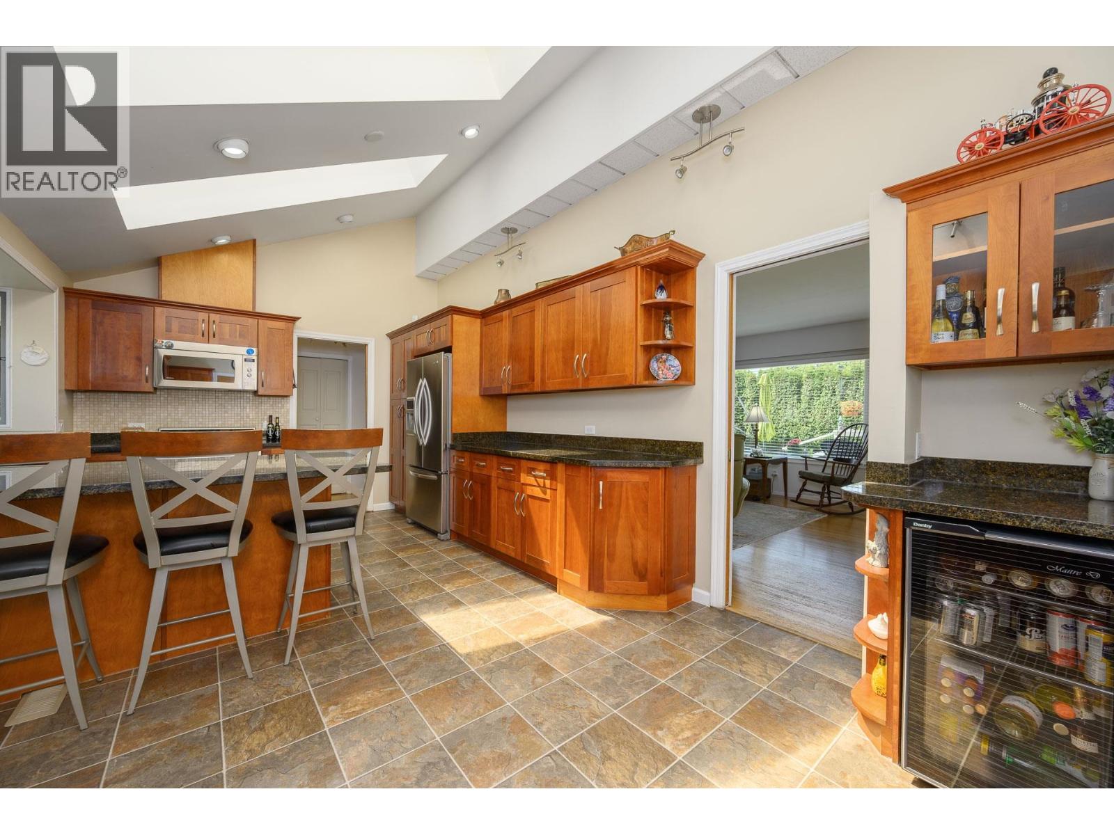 3 Bed, 2 Bath House for Sale in Delta – 957 56A STREET, Delta – MLS# R3125332 - Image 11