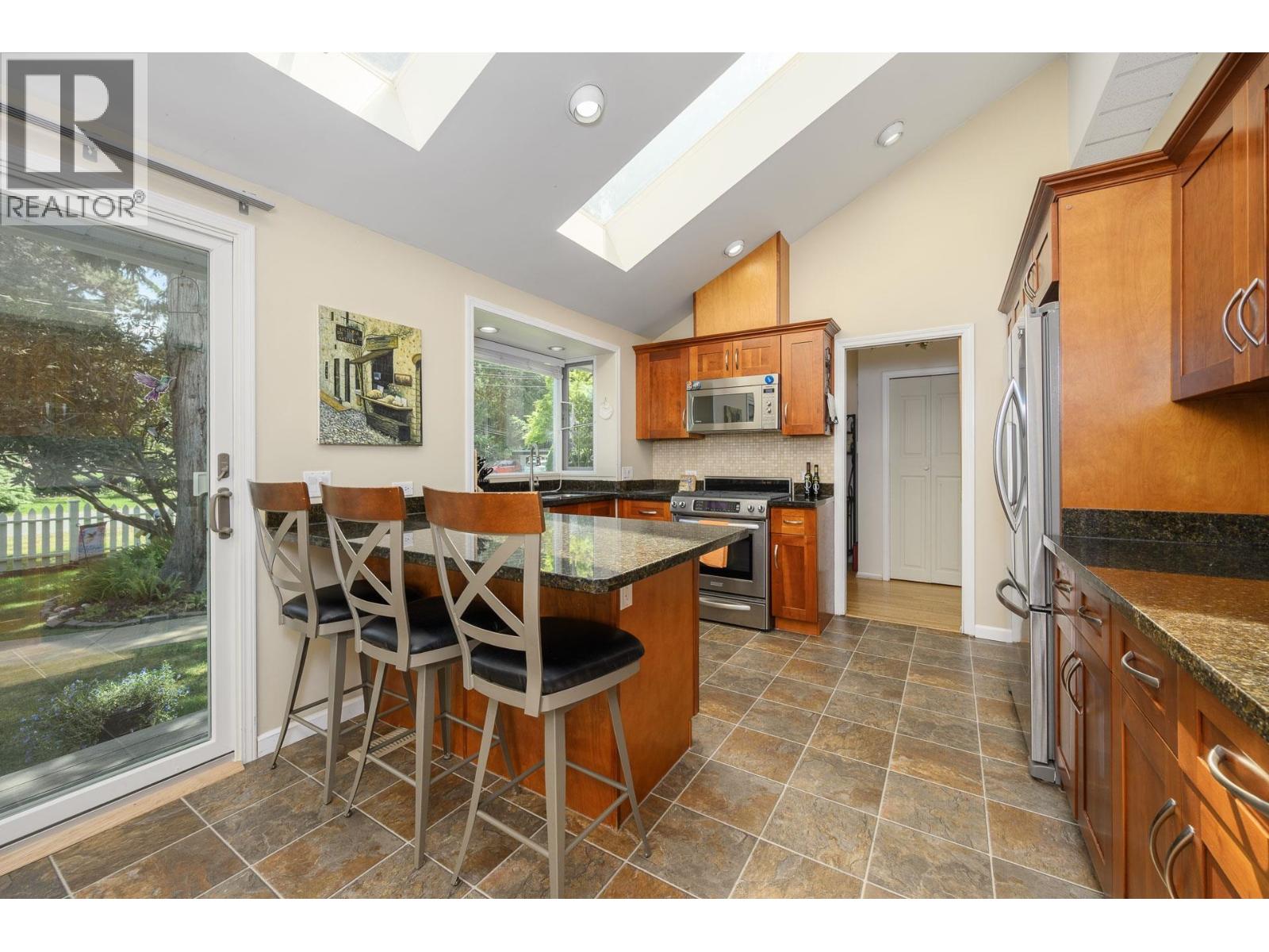 3 Bed, 2 Bath House for Sale in Delta – 957 56A STREET, Delta – MLS# R3125332 - Image 10