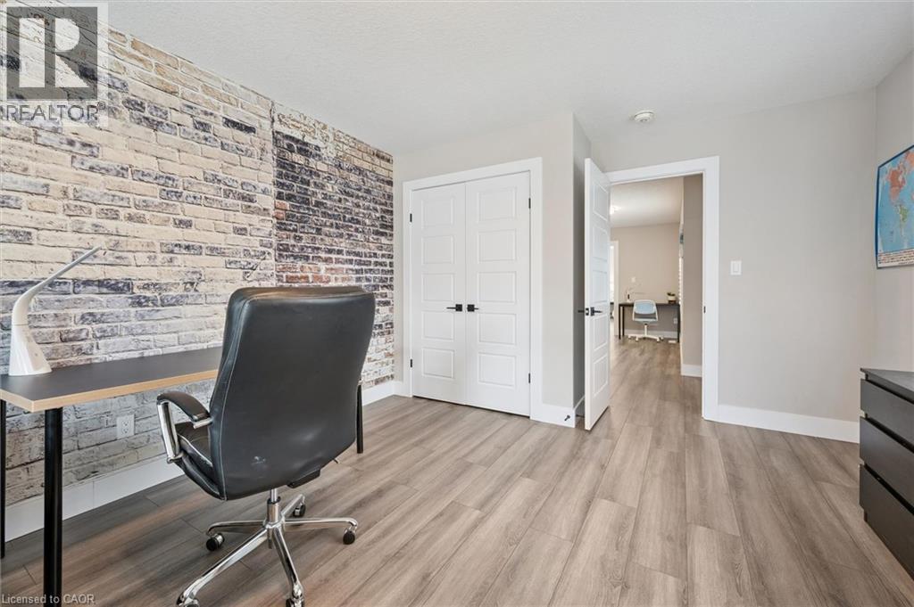 573 MAYAPPLE Street, Waterloo, Ontario, N2V0G2 — Photo 4