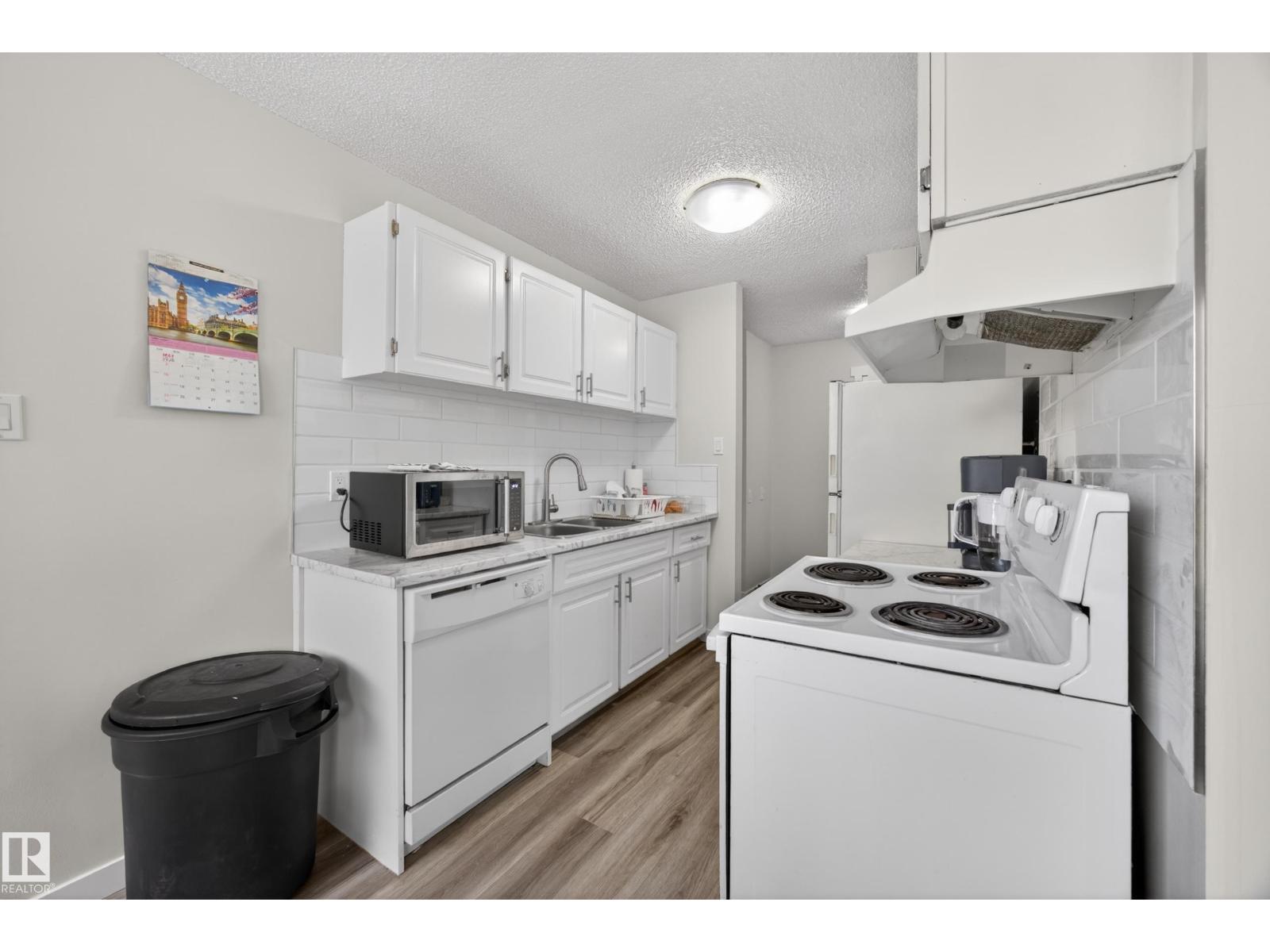 #105 4503 51 ST - 13