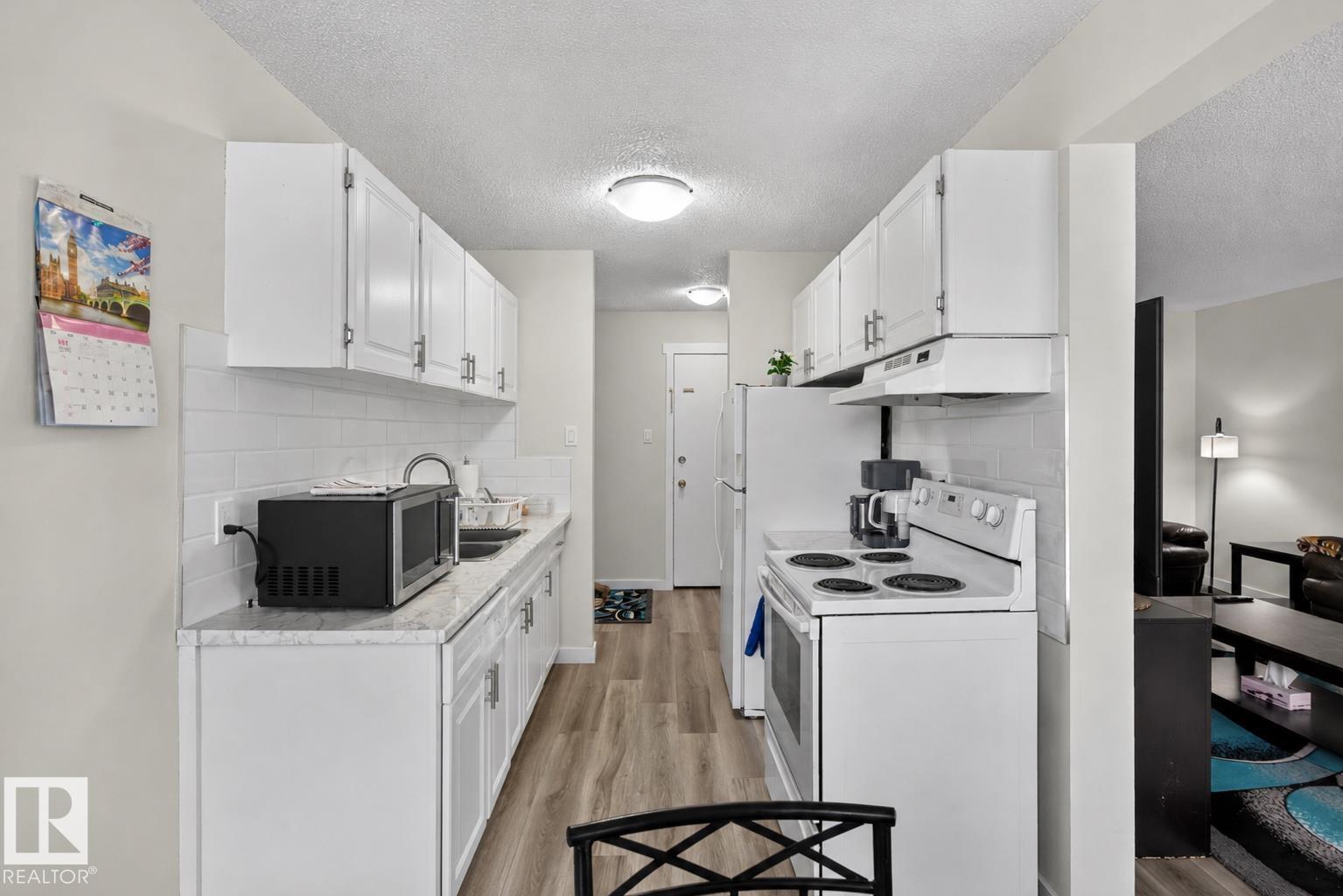 #105 4503 51 ST - 14