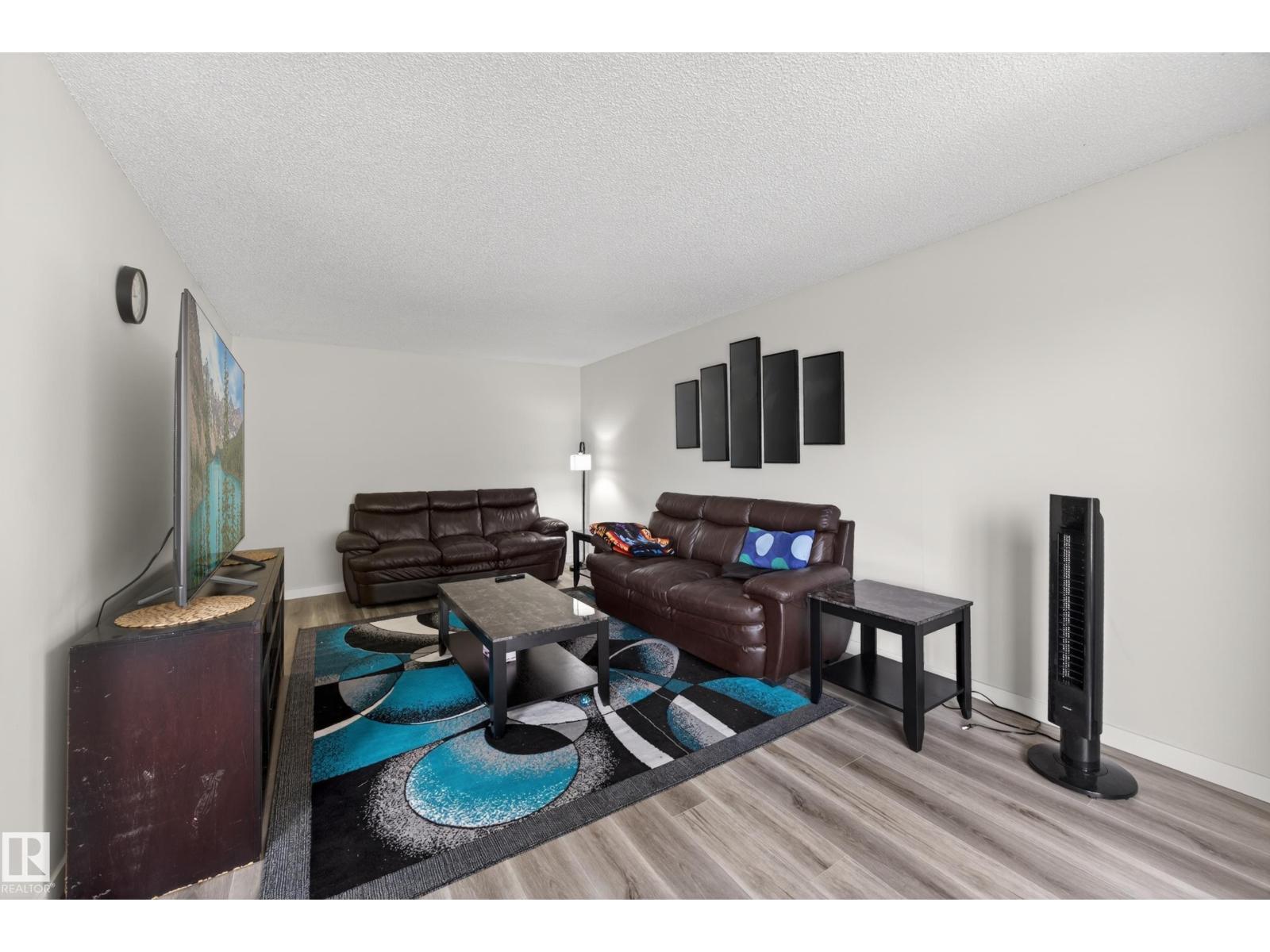 #105 4503 51 ST - 20