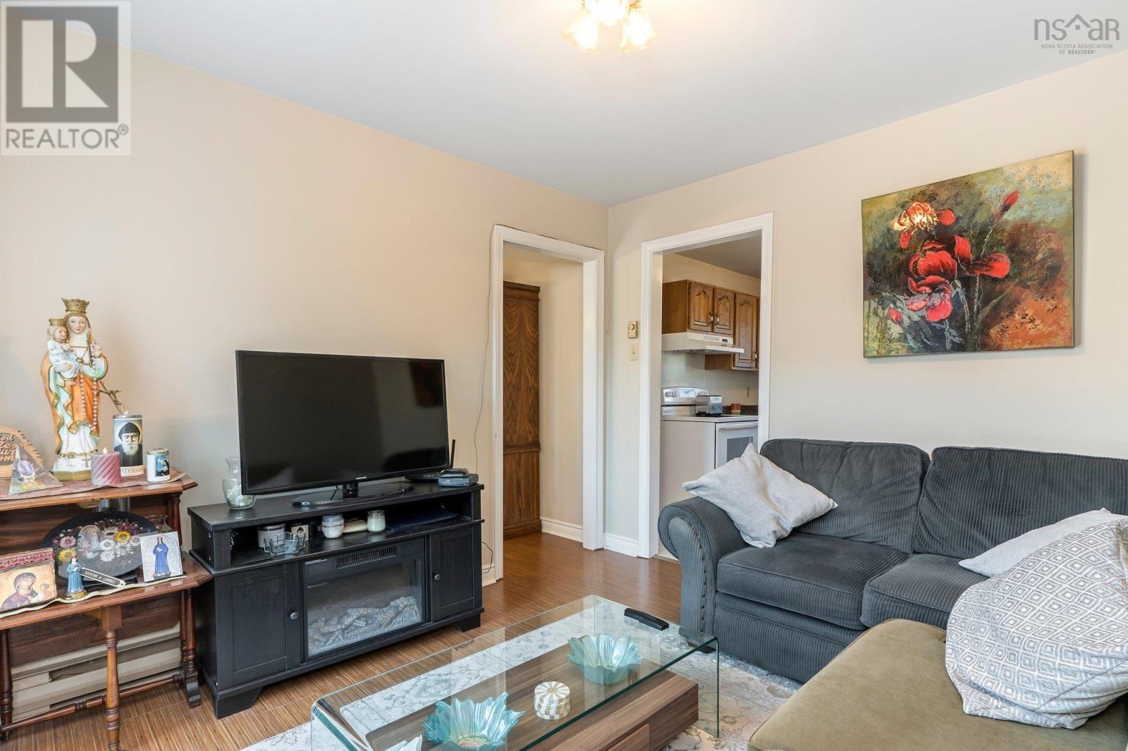 6926 - 6932 mumford Road - 12