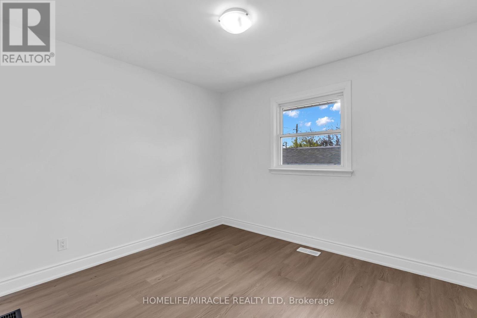 205 BURLINGTON STREET - 24