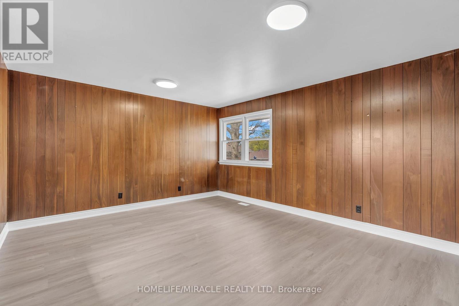 205 BURLINGTON STREET - 36