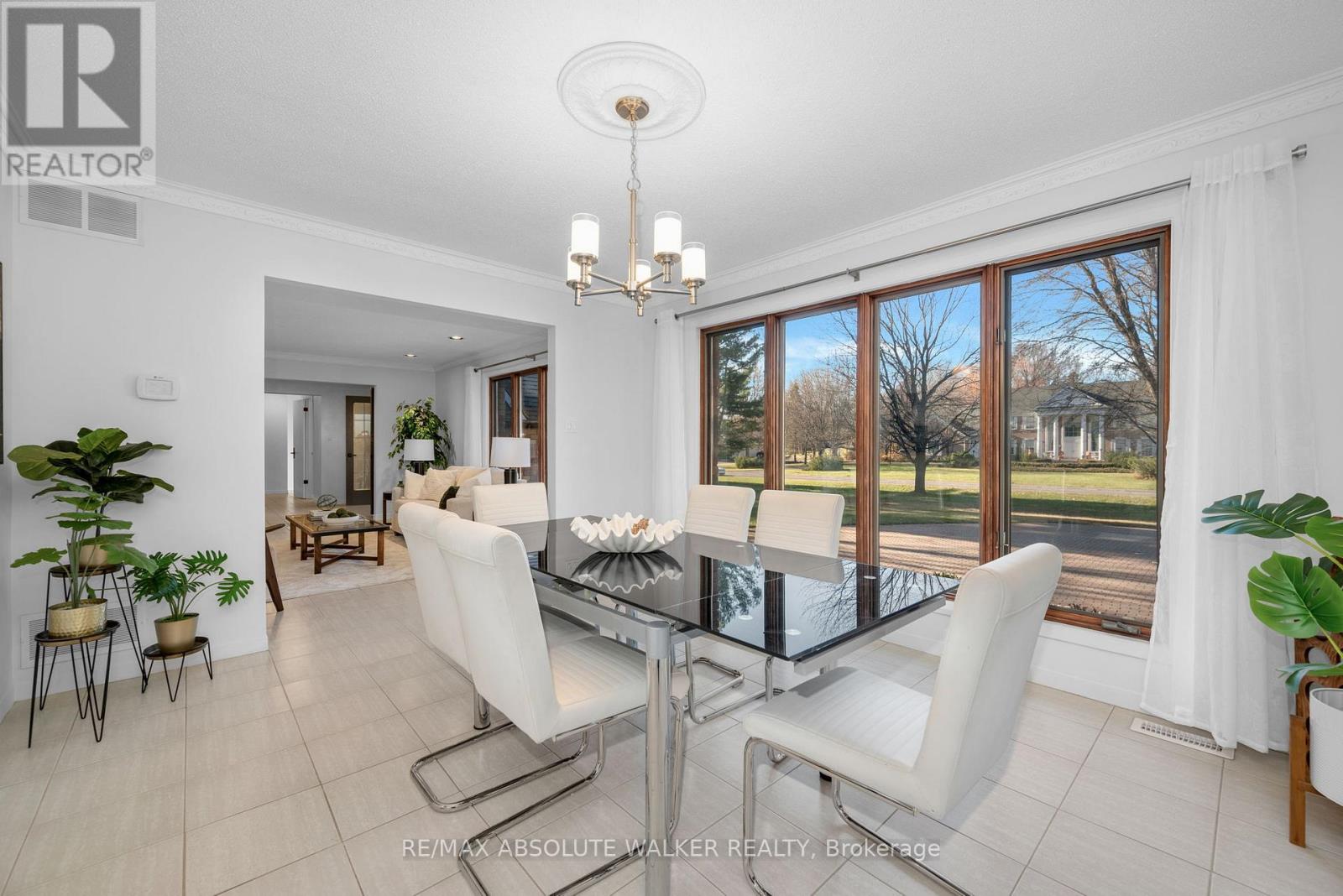 108 MARGARET ANNE DRIVE - 12