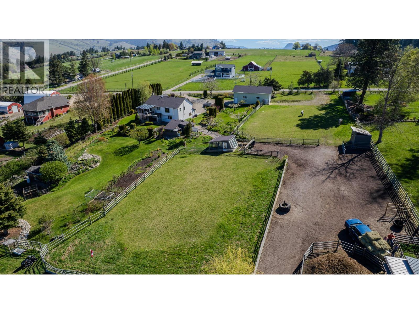 5360 Learmouth Road - 4
