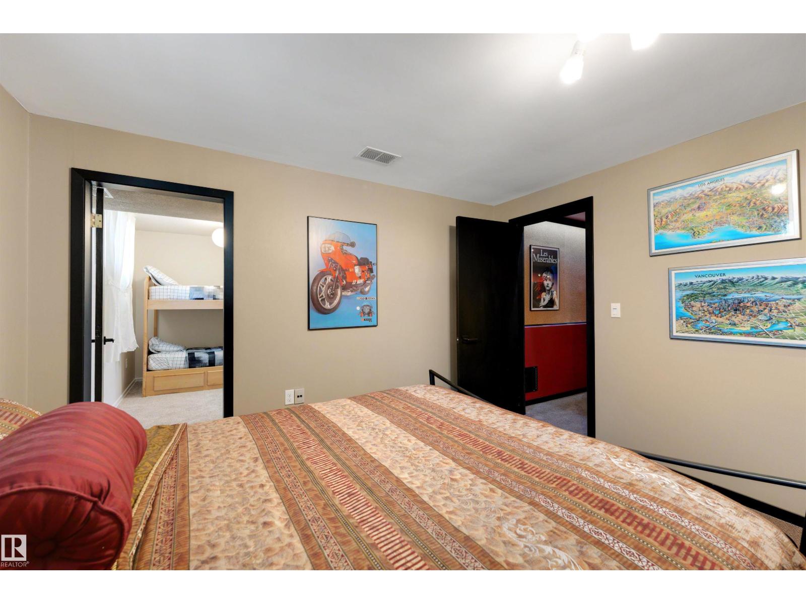 9602 85 Street NW - 30